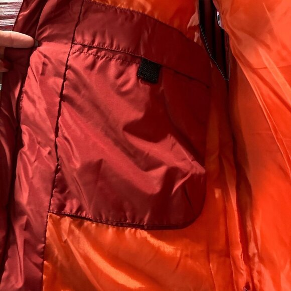 St Johns Bay Vintage Puffer Vest Men's Size XL Red Sleeveless Full Zip Pockets - Picture 6 of 10